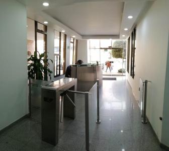 Oficina En Venta En Bogota En Santa Barbara V57456, 173 mt2