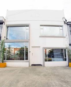 Oficina En Venta En Bogota En San Felipe Barrios Unidos V45254, 406 mt2