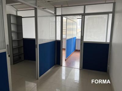 Oficina En Venta En Bogota En La Candelaria V48094, 25 mt2