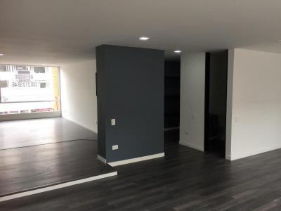 Oficina En Venta En Bogota En Chico Reservado V75528, 70 mt2