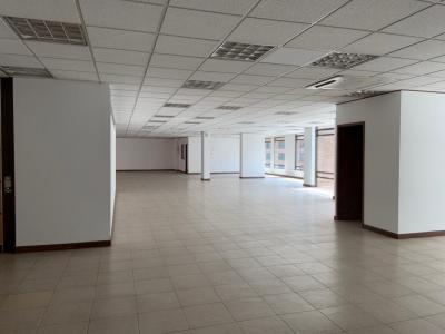 Oficina En Venta En Bogota En Chico Norte V89324, 725 mt2