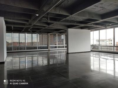 Oficina En Venta En Bogota En Chico Reservado V121628, 1060 mt2