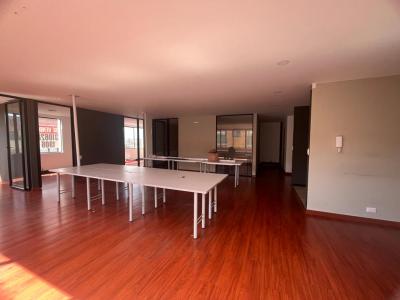 Oficina En Venta En Bogota En El Retiro V122105, 114 mt2, 4 habitaciones