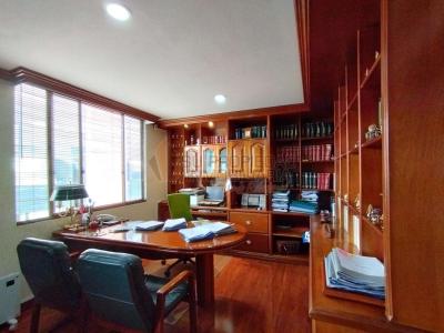 Oficina En Venta En Bogota En Antiguo Country V155468, 83 mt2