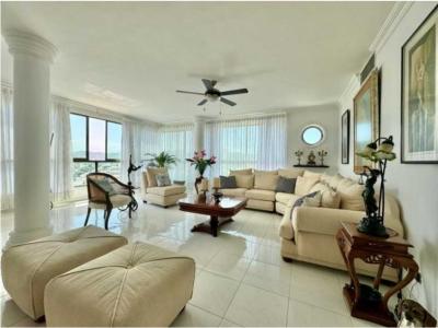 Espectacular penthouse 236m2, con vista 360' grados, rodadero sur, 236 mt2, 3 habitaciones