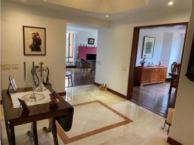 En venta hermoso apartamento en Rosales, 183 mt2, 3 habitaciones