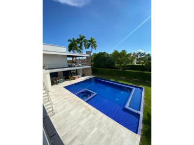 Casa sector Cerritos en Pereira- Luxury Homes , 400 mt2, 5 habitaciones