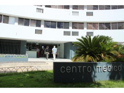 Consultorio comercial en arriendo, ubicado en  Altos del Prado, 50 mt2, 2 habitaciones