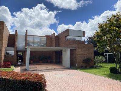 Casa en venta - San Simón - Guaymaral - Bogotá D.C., 315 mt2, 4 habitaciones