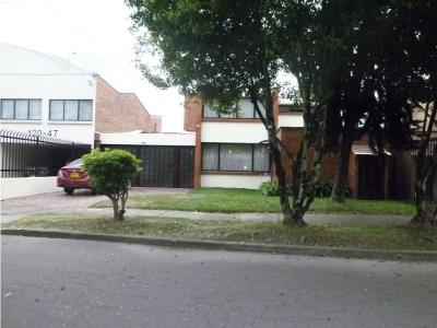 Vendo Casa Niza Bogotá, 326 mt2, 5 habitaciones