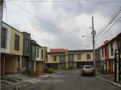 Venta de casa en Rionegro El Rosal, 127 mt2, 3 habitaciones