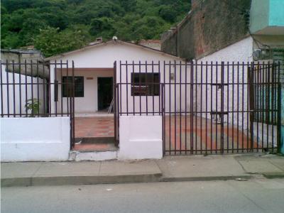 39011 - Casa para Venta en el Sector Toril, Pie de la Popa, 92 mt2, 4 habitaciones