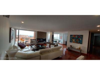 Apartamento en  Los Rosales(Bogota) RAH CO: 24-79, 210 mt2, 3 habitaciones