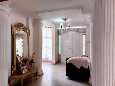 Hermosa Casa en lo mas exclusivo de La Castellana en MONTERÍA.., 335 mt2, 5 habitaciones