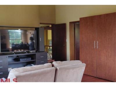 Casa en venta en Alto de las Palmas, Envigado, 360 mt2, 4 habitaciones