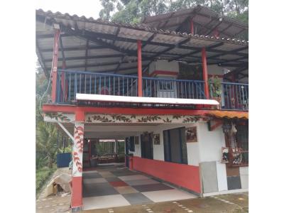 Se Vende Casa Campestre en Yarumal , 300 mt2, 7 habitaciones