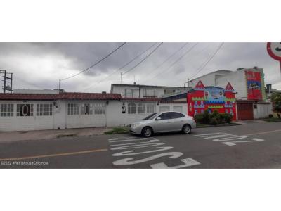 Casa en  Castilla(Bogota) RAH CO: 24-720, 222 mt2, 4 habitaciones