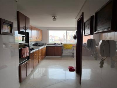 Apartamento en venta en Laureles, Medellín, 160 mt2, 3 habitaciones