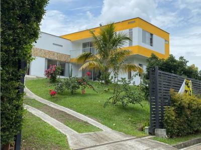 Se vende casa campestre, Pereira, Cerritos, 425 mt2, 4 habitaciones