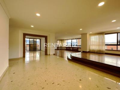 Apartamento En Arriendo En Medellin A45097, 420 mt2, 4 habitaciones