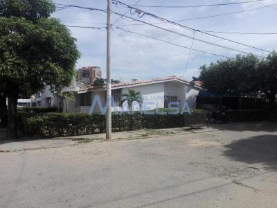 Casa En Venta En Cucuta En El Rosal V49979, 350 mt2, 5 habitaciones