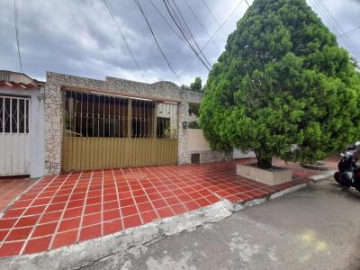 Casa En Venta En Cucuta En Los Pinos V50473, 210 mt2, 3 habitaciones