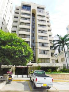 Apartamento En Arriendo En Barranquilla En El Golf A51717, 245 mt2, 3 habitaciones