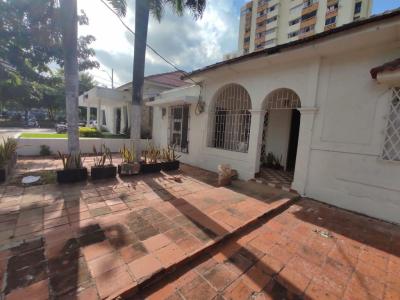 Casa En Arriendo En Barranquilla En El Prado A52745, 250 mt2, 4 habitaciones