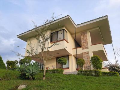 Casa Campestre En Venta En Pereira V59597, 335 mt2, 4 habitaciones