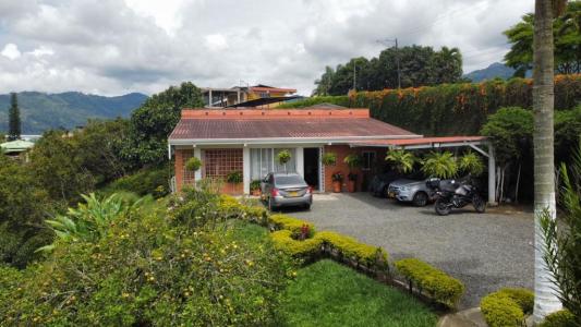 Casa Campestre En Venta En Pereira V59599, 221 mt2, 3 habitaciones