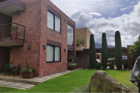 Casa Campestre En Venta En La Calera V60261, 360 mt2, 3 habitaciones