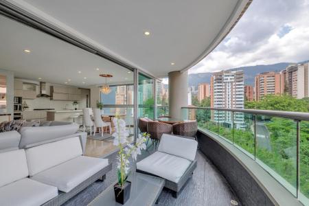 Apartamento En Arriendo En Medellin A63043, 173 mt2, 3 habitaciones