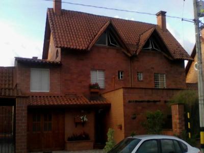 Casa En Venta En Rionegro V67245, 480 mt2, 6 habitaciones