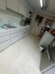 Apartamento En Arriendo En Medellin A70576, 145 mt2, 3 habitaciones