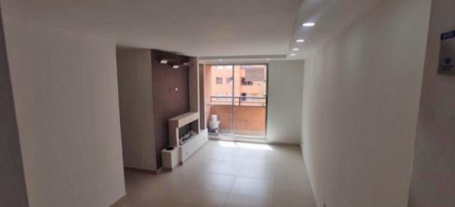 Apartamento En Arriendo En Madrid A71161, 62 mt2, 3 habitaciones