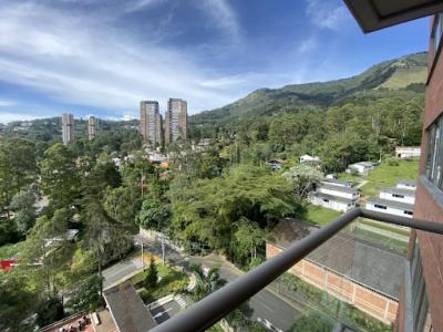Apartamento En Arriendo En Medellin A71312, 120 mt2, 3 habitaciones