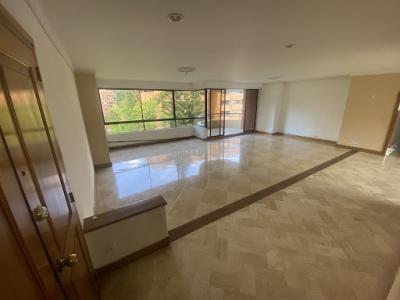 Apartamento En Arriendo En Medellin A71384, 223 mt2, 4 habitaciones