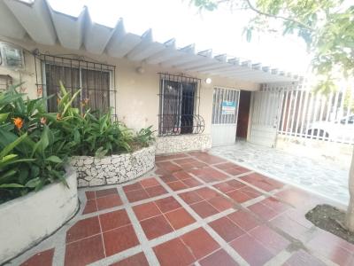 Casa En Venta En Barranquilla En Paraiso V72038, 245 mt2, 4 habitaciones