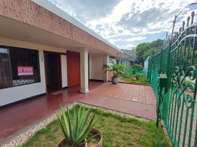 Casa En Venta En Barranquilla En Paraiso V72049, 360 mt2, 3 habitaciones