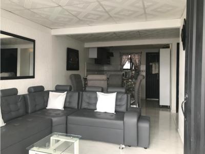 Se vende casa esquinera en Calarcá, 60 mt2, 3 habitaciones