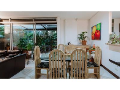 Venta Apartamento con Terraza Poblado Santa María de Los Ángeles 142m2, 142 mt2, 3 habitaciones