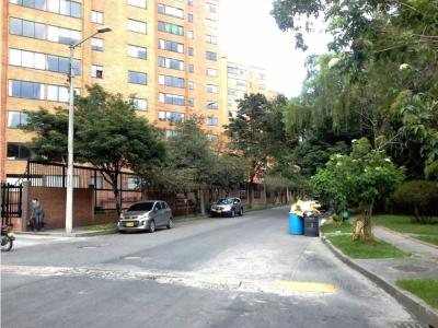 Apartamento en 8vo piso en venta en Lagos de Córdoba - Bogotá, 87 mt2, 3 habitaciones