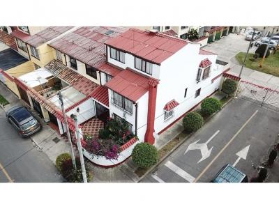 Se vende espectacular Casa Ubicada en el norte de Bogotá , 185 mt2, 5 habitaciones