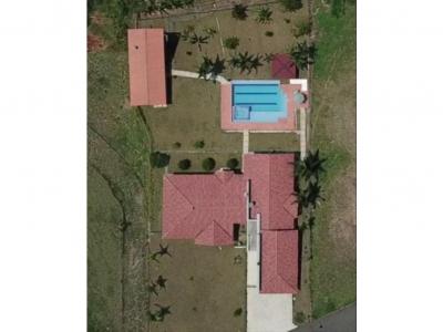 Casa campestre en Venta en Pereira - Cerritos, 460 mt2, 5 habitaciones