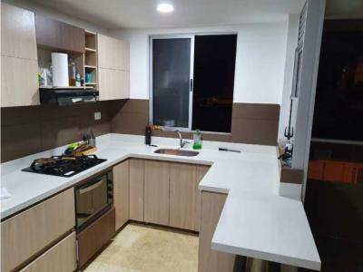 Venta Hermoso Apartamento en Laureles Nogal - Medellin, 102 mt2, 3 habitaciones