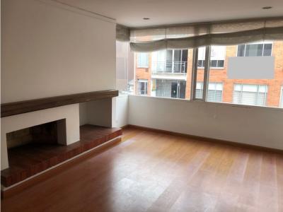 Vendo apartamento en Santa Paula para REMODELAR, 120 mt2, 3 habitaciones