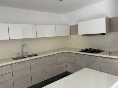 Espectacular apartamento en Pinares 207 mts (D), 207 mt2, 4 habitaciones