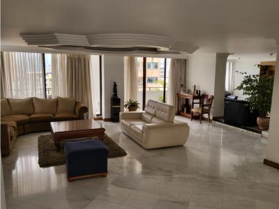 Se Vende Y O Aquila Penthouse En Pinares Pereira, 342 mt2, 4 habitaciones