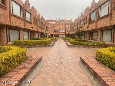 Vendo Casa en  Cedritos(Bogota)S.G. 23-781, 240 mt2, 3 habitaciones