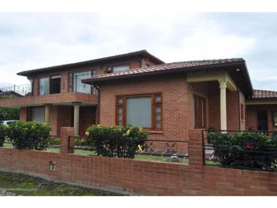 Vendo Casa en  Vereda Bojaca(Chia)S.G. 23-67, 380 mt2, 4 habitaciones